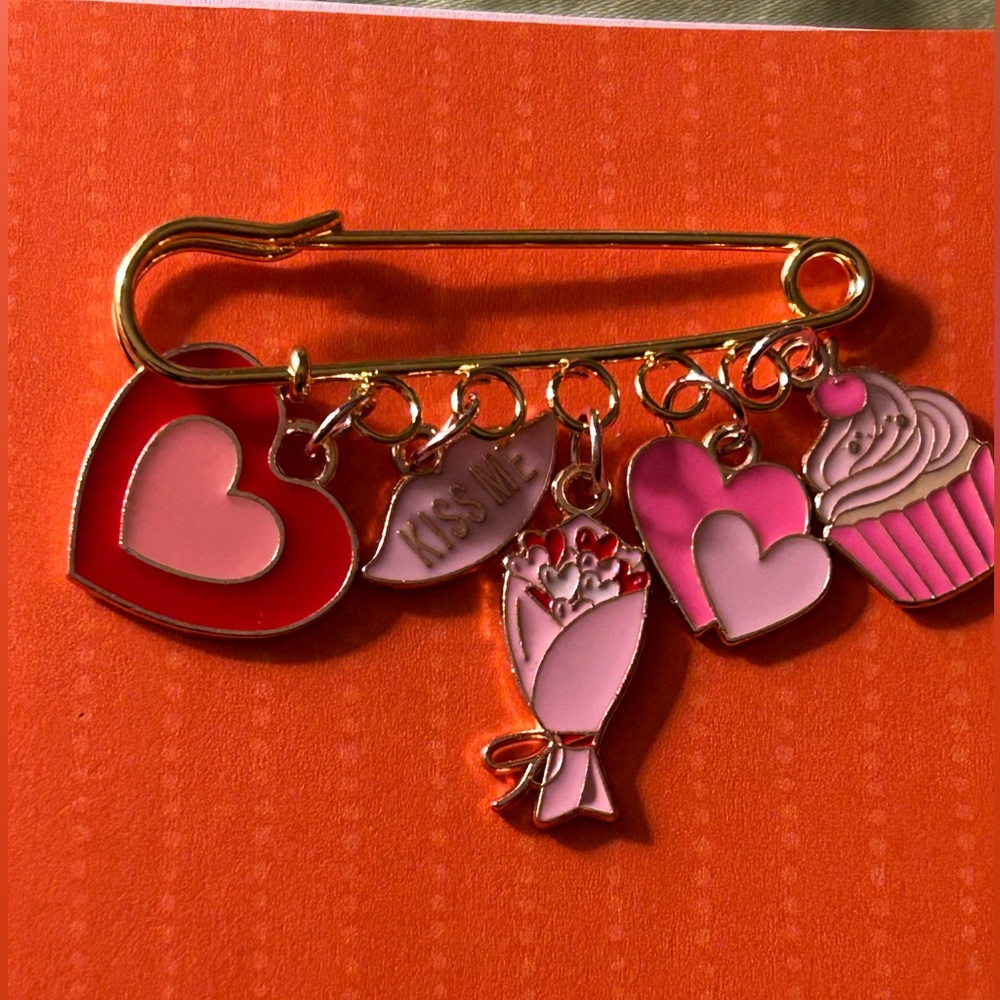 NWOT Safety Pin Brooch: “Kiss Me”, Enamel Hearts, a bouquet, a cupcake goldtone